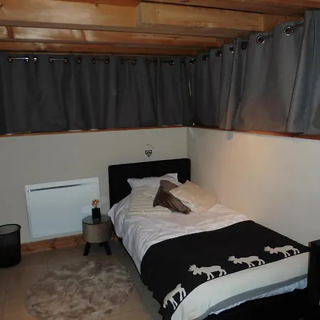Chalet Standing Jacuzzi